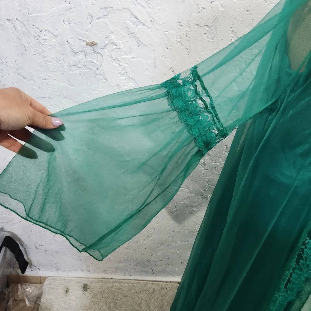 Vintage Teal Slip and Sheer Robe Set - Picture 15 of 15